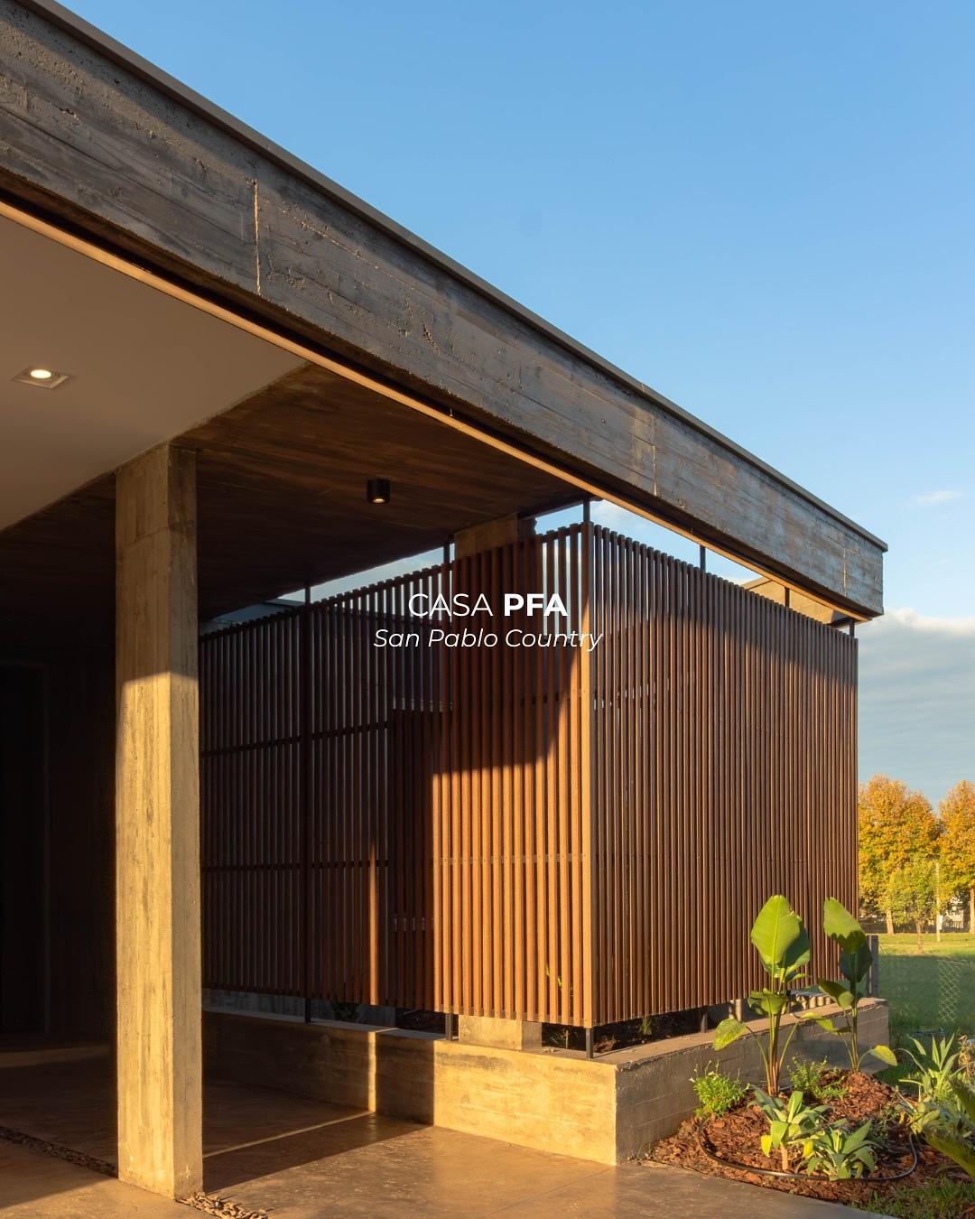 Fachada de Casa PFA en San Pablo Country
